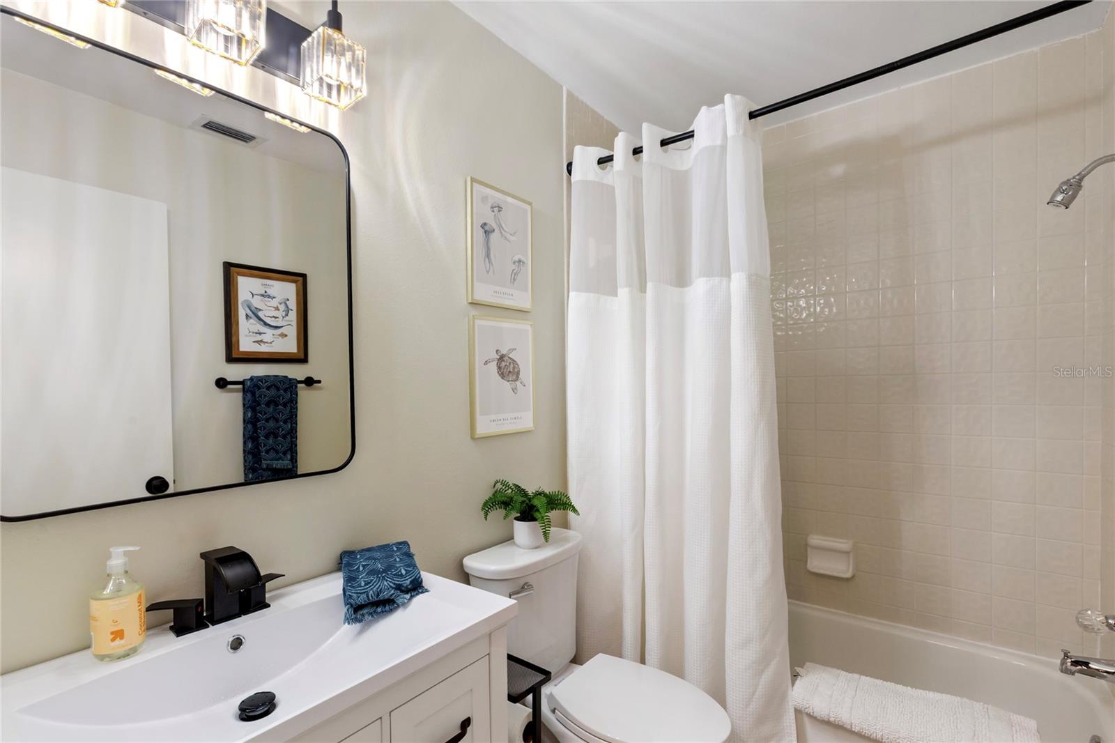 PALMA SOLA HARBOUR SEC 5 - Residential