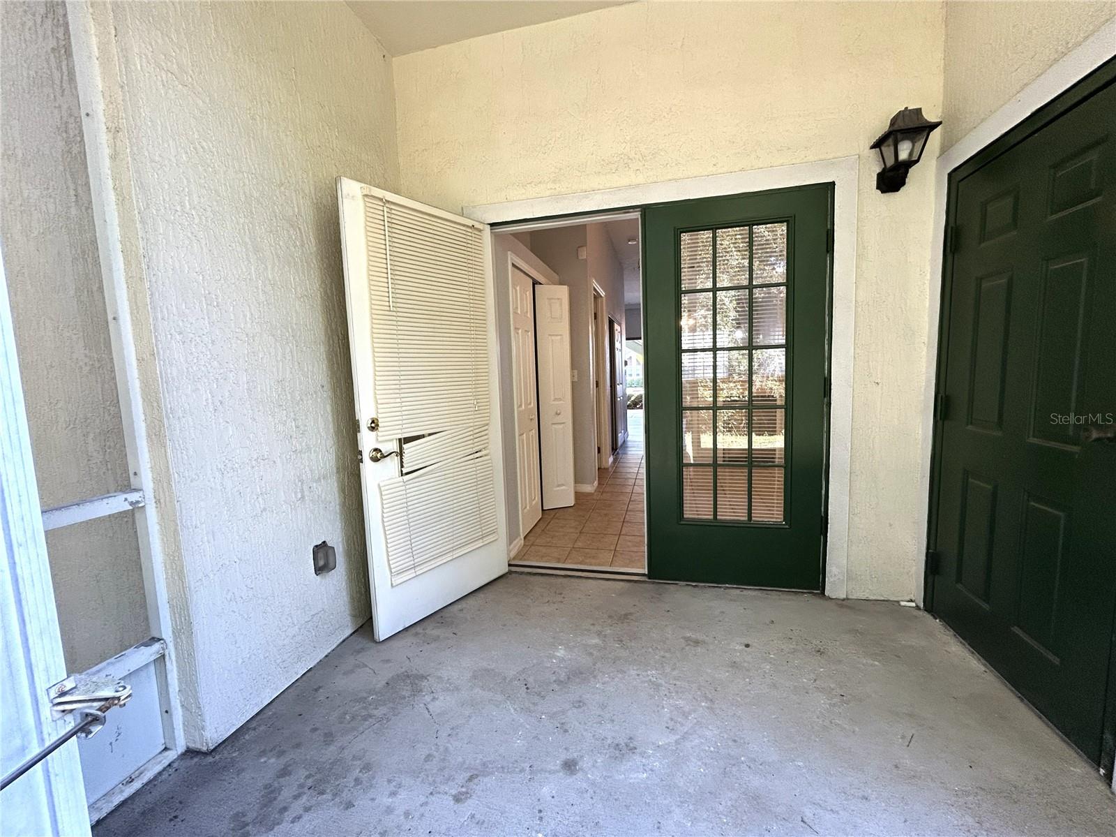 HUNTERS POINTE AT HUNTERS RESERVE A CONDO - Residential Lease