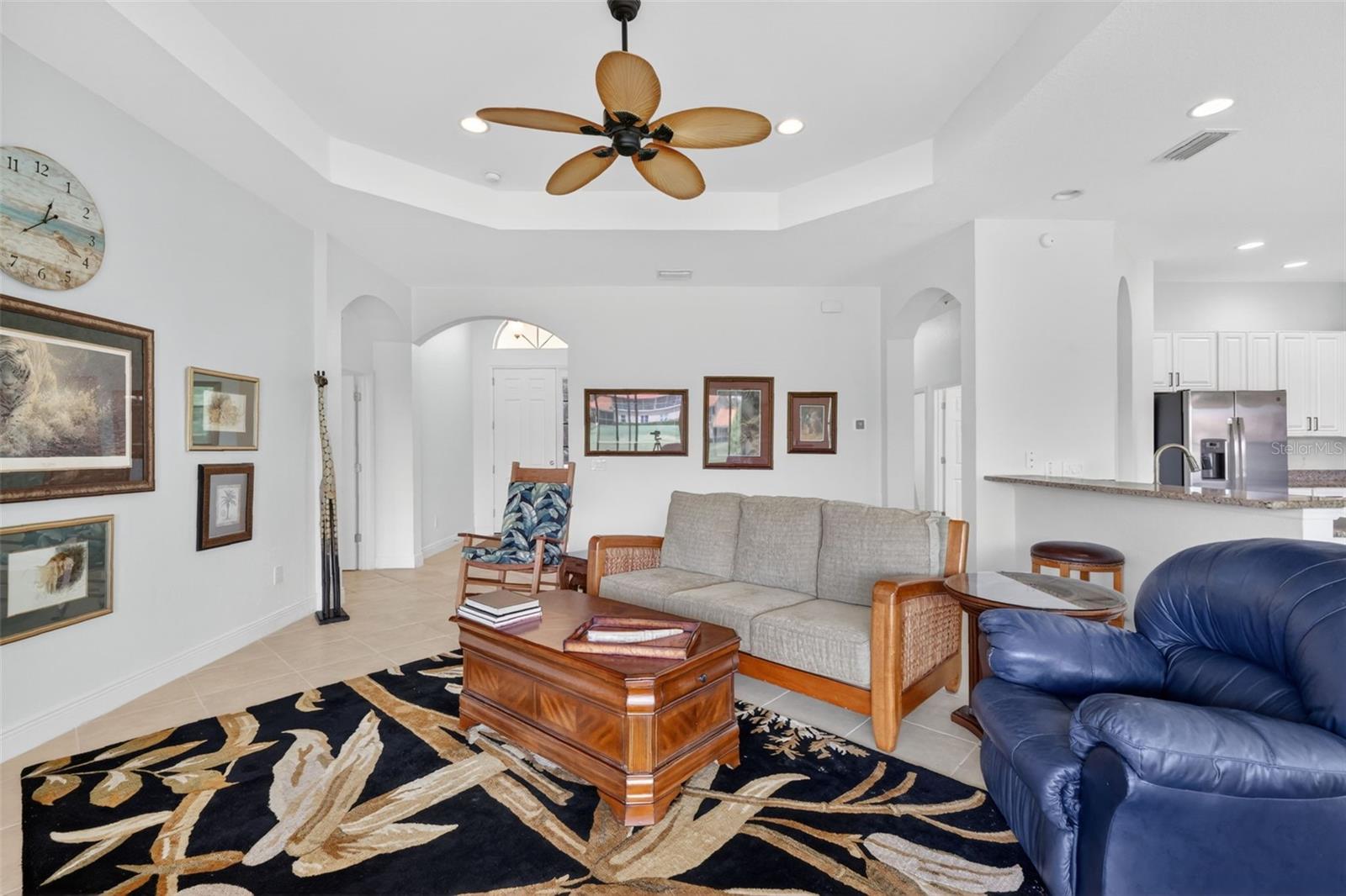 LAKESIDE LANDINGS - Residential