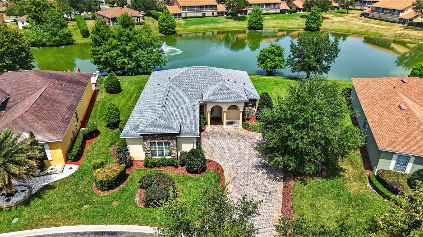 LAKESIDE LANDINGS - Residential
