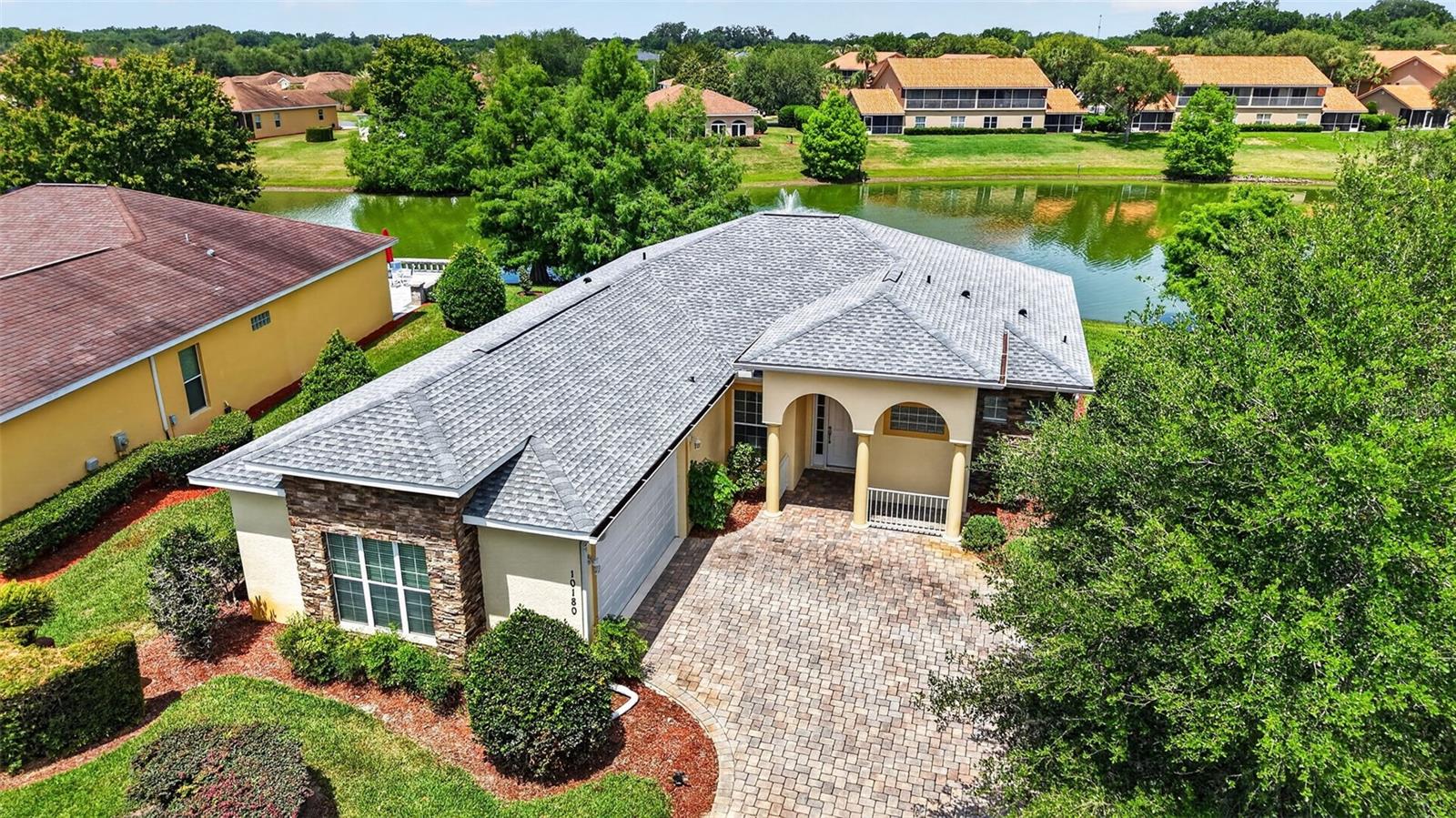 LAKESIDE LANDINGS - Residential