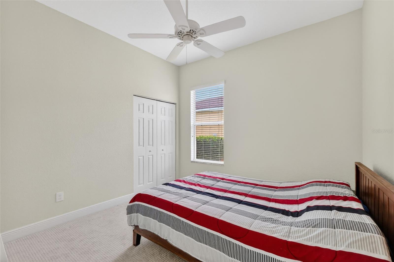 LAKESIDE LANDINGS - Residential