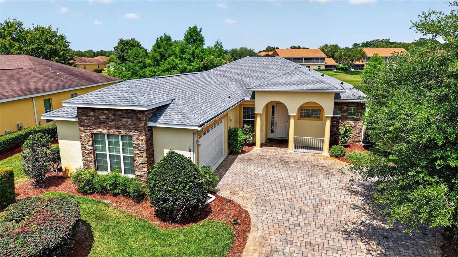 LAKESIDE LANDINGS - Residential