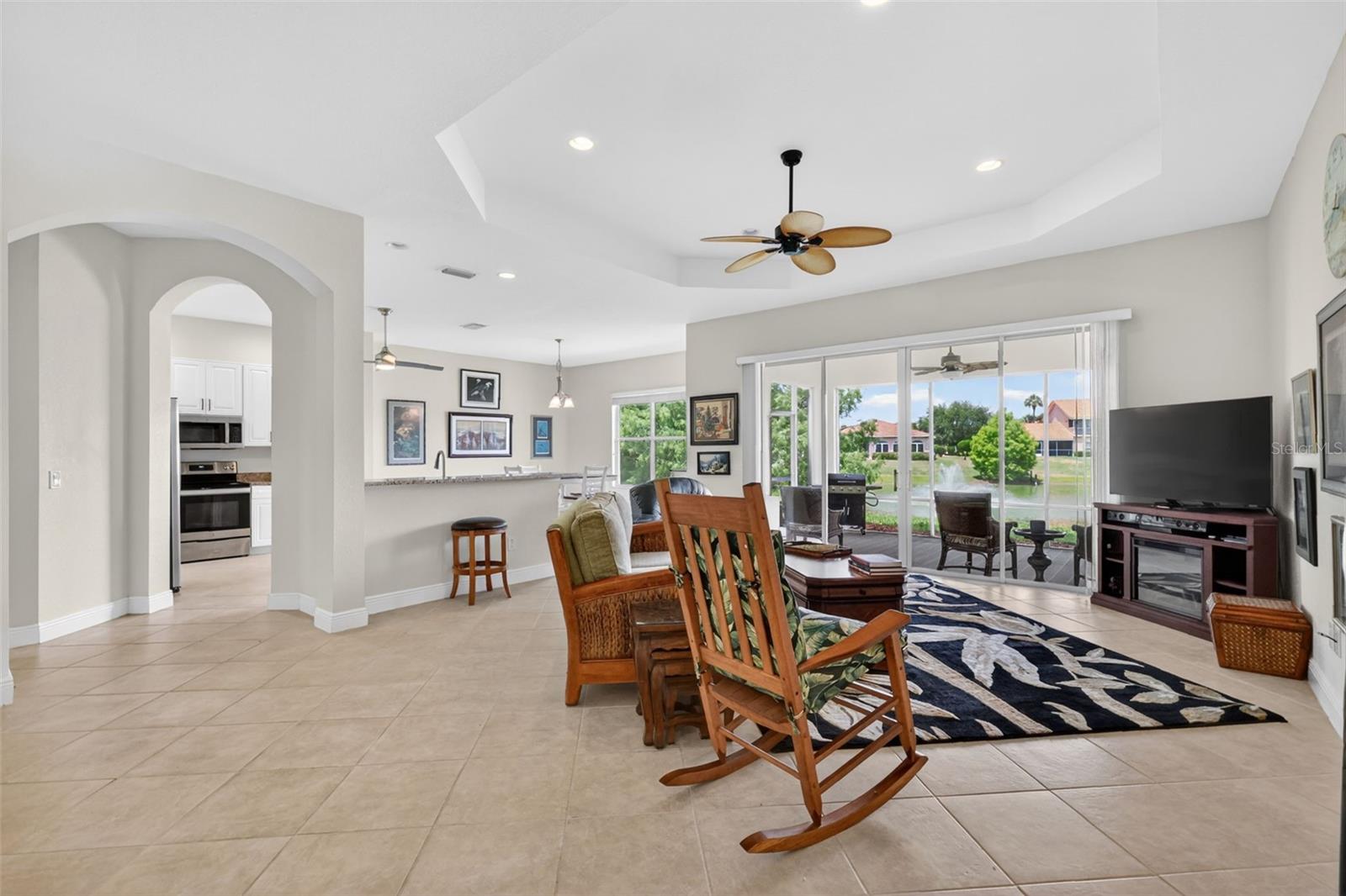LAKESIDE LANDINGS - Residential