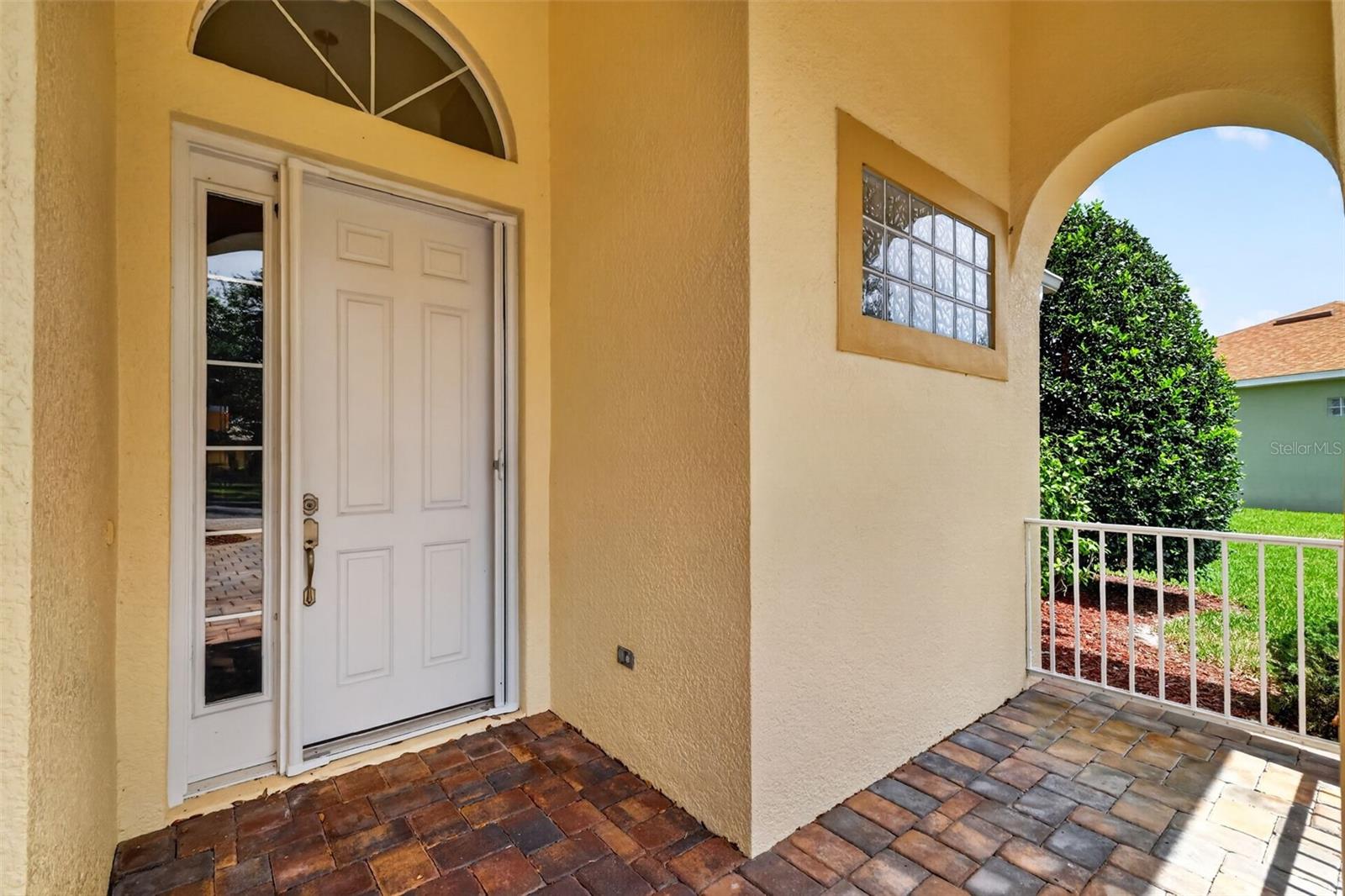 LAKESIDE LANDINGS - Residential
