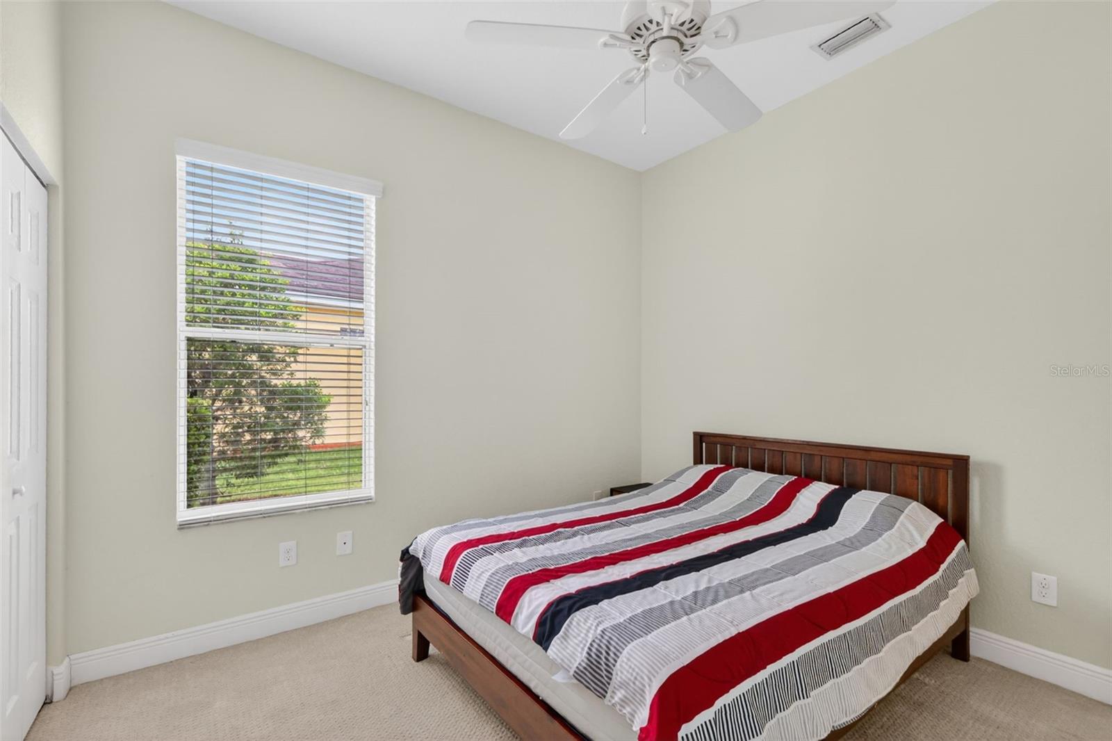 LAKESIDE LANDINGS - Residential