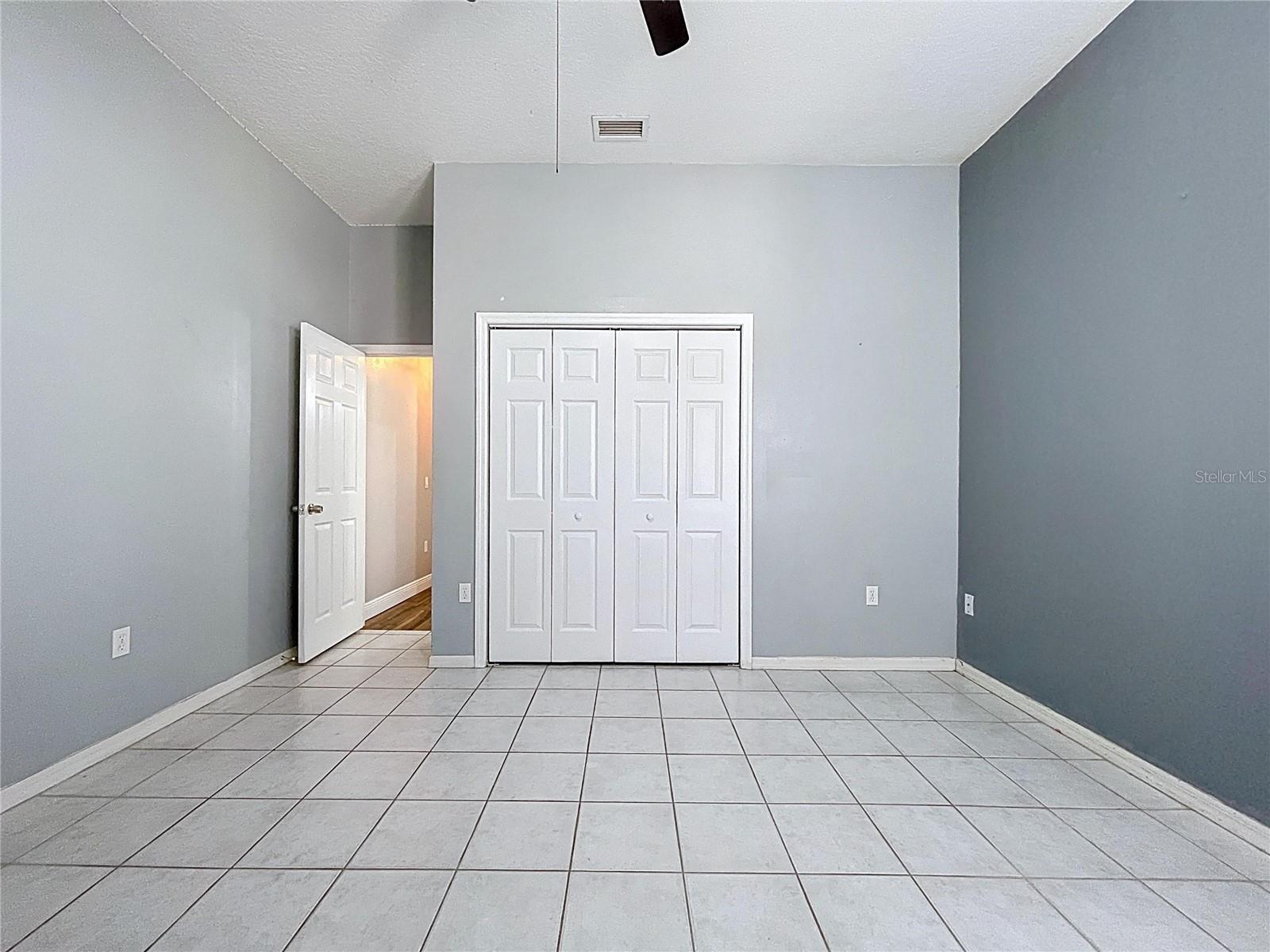 AUTUMN OAKS - Residential