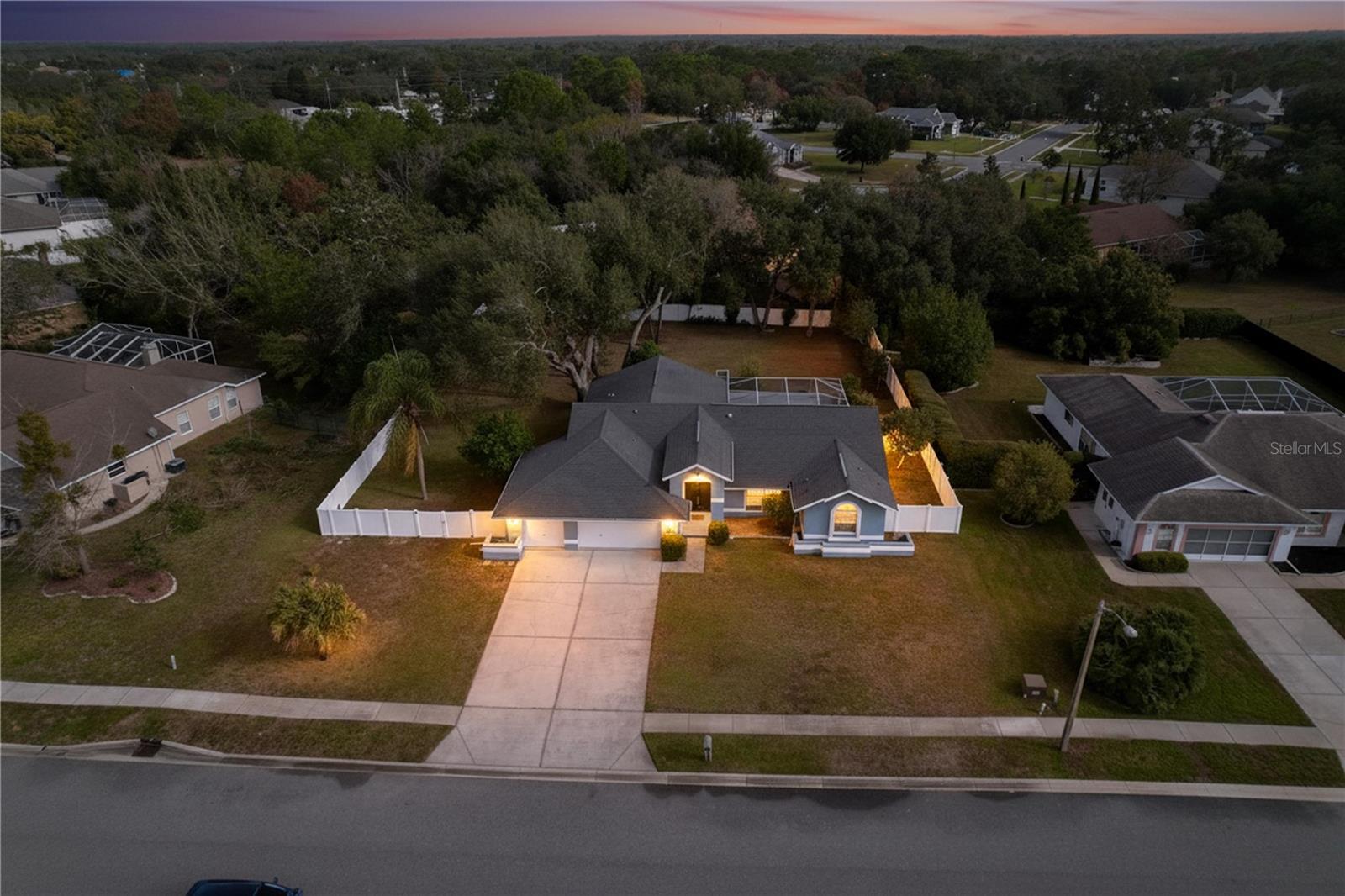 AUTUMN OAKS - Residential