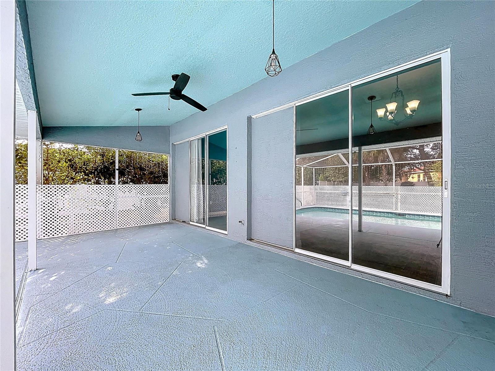 AUTUMN OAKS - Residential