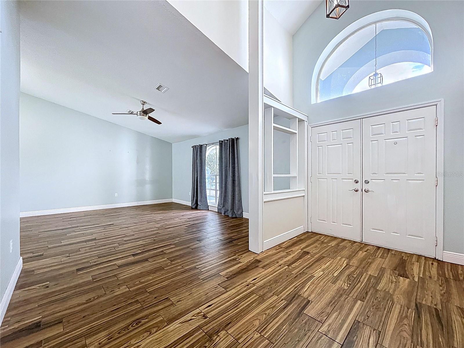 AUTUMN OAKS - Residential