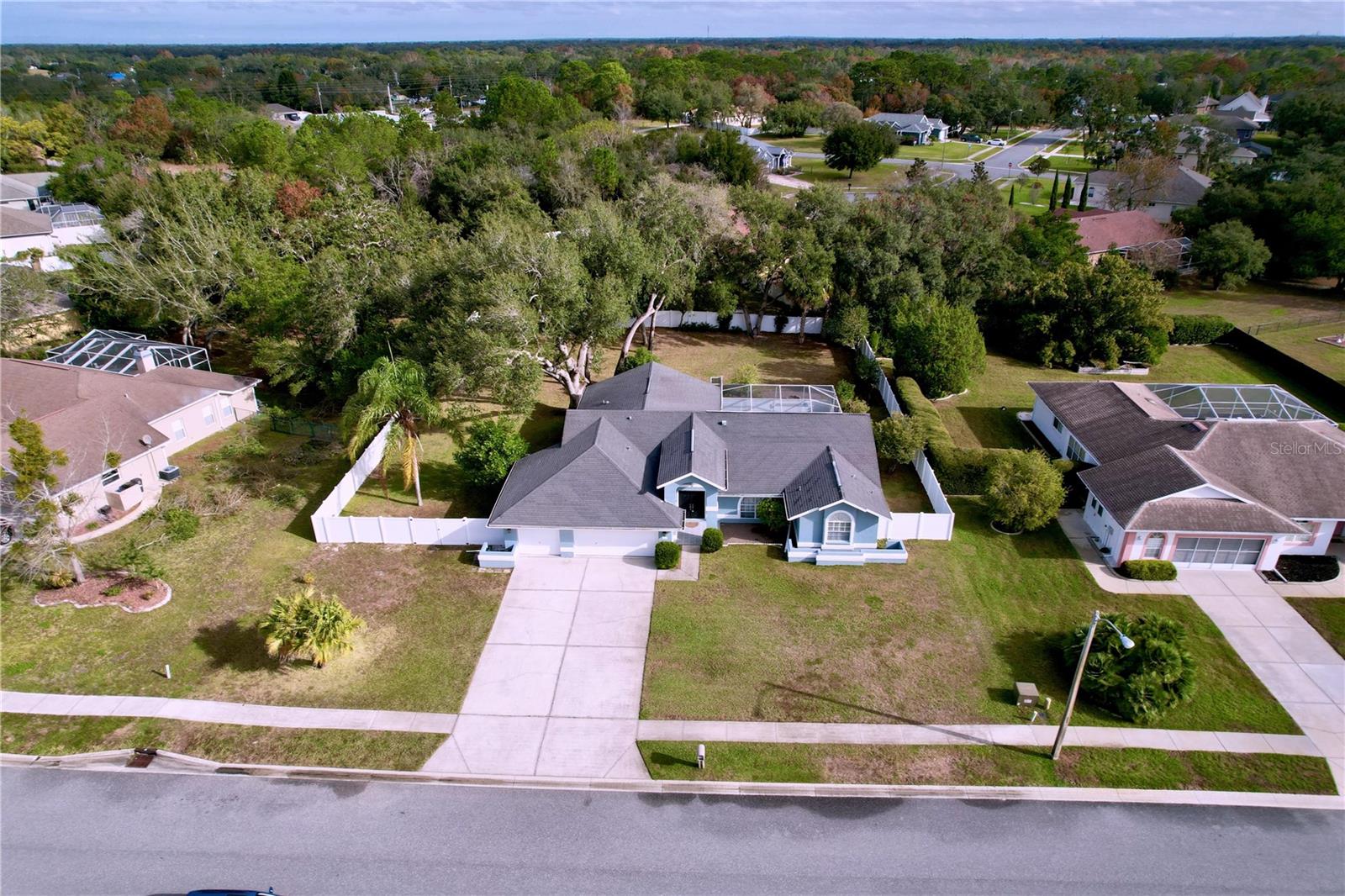 AUTUMN OAKS - Residential