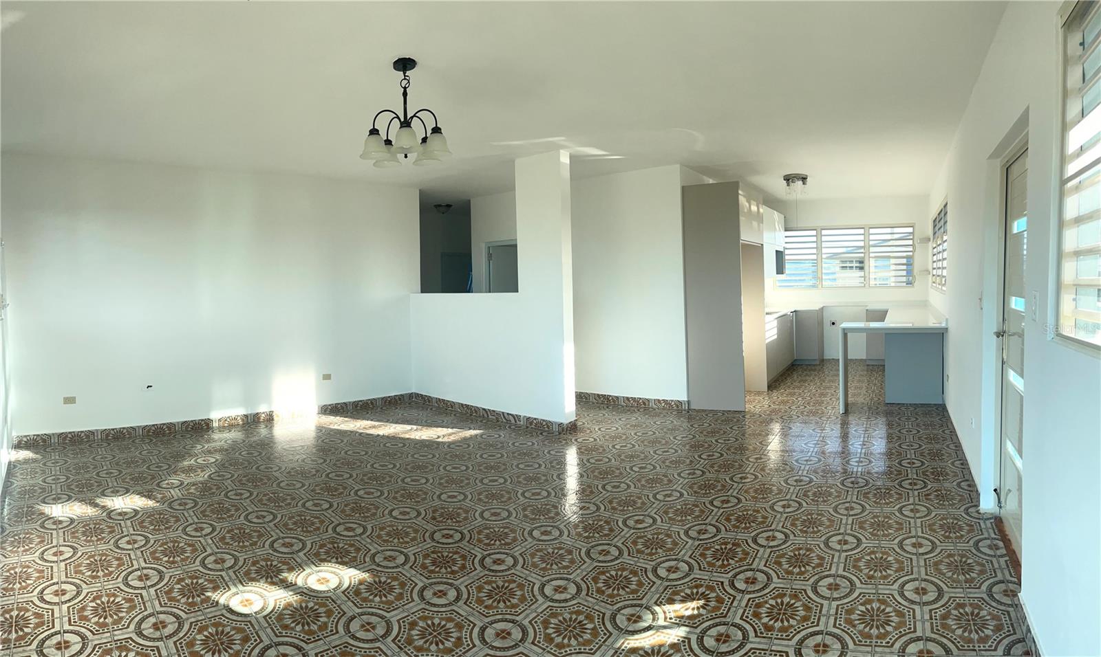 HOLLYWOOD HILLS HOA - Residential