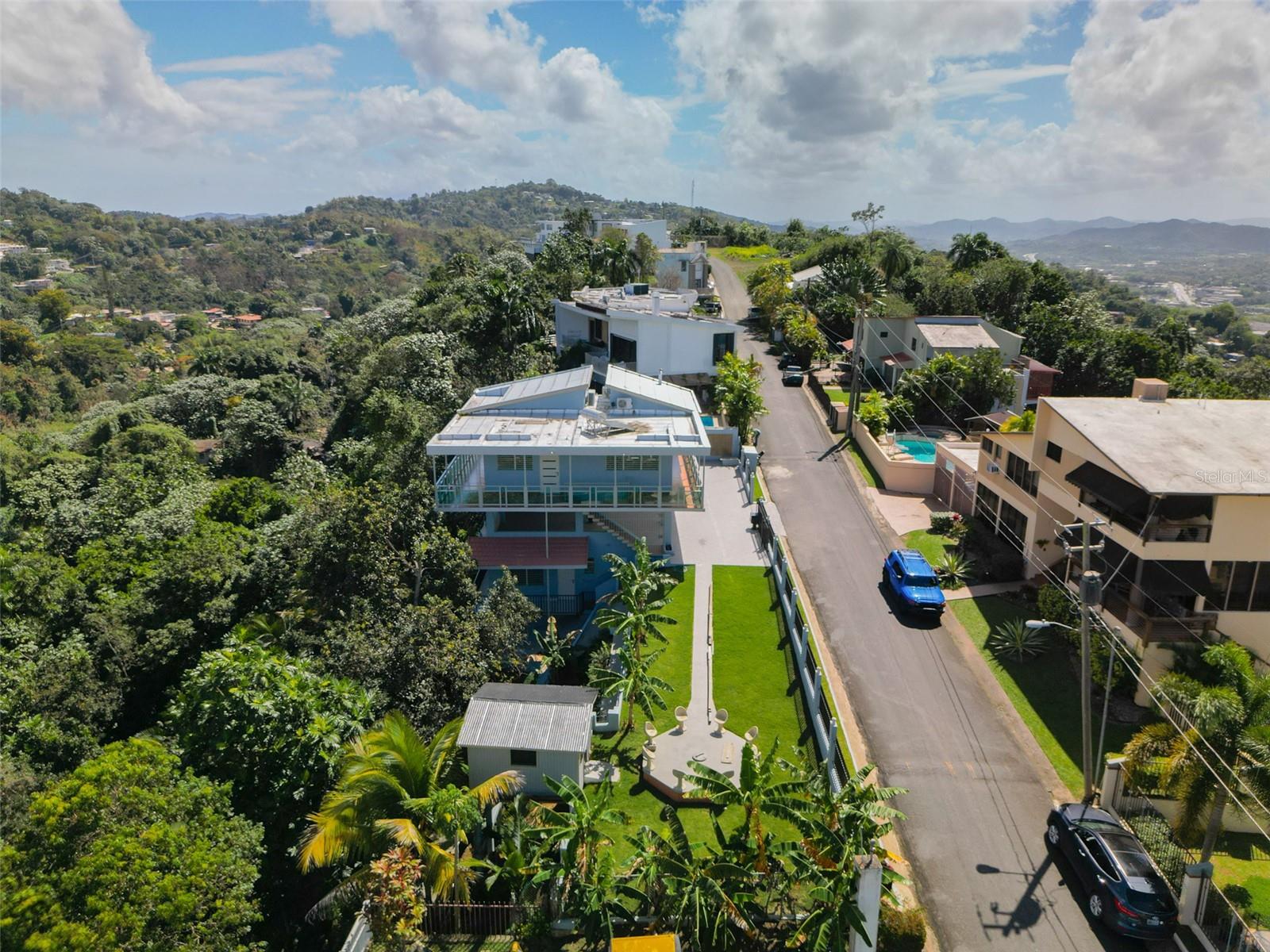 HOLLYWOOD HILLS HOA - Residential