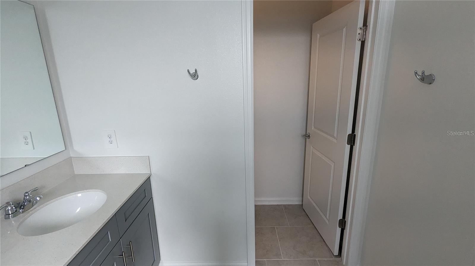 LAKE WILSON RESERVE 22 TH - Residential Lease