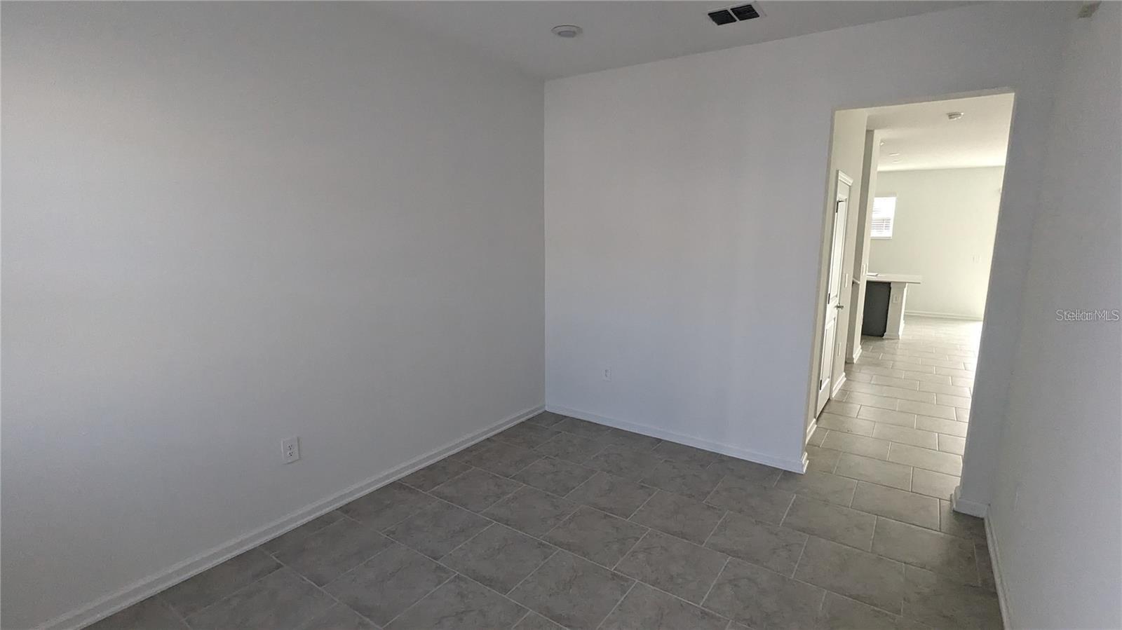 LAKE WILSON RESERVE 22 TH - Residential Lease