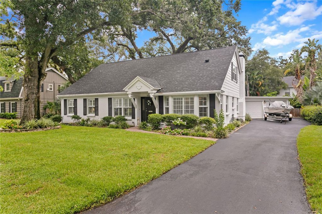 Photo of 1206 S Suffolk Drive, Tampa, FL 33629 (MLS # TB8420939)