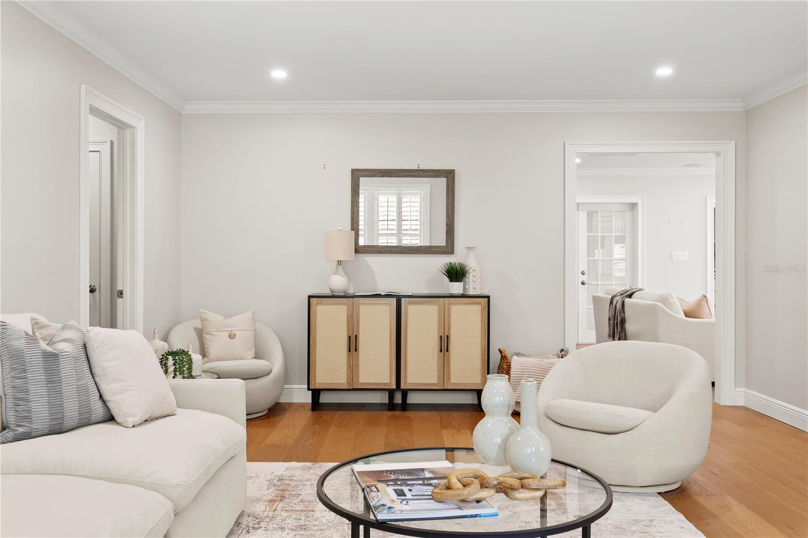 1206 S SUFFOLK DRIVE