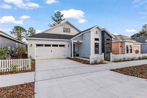 A home in NEWBERRY