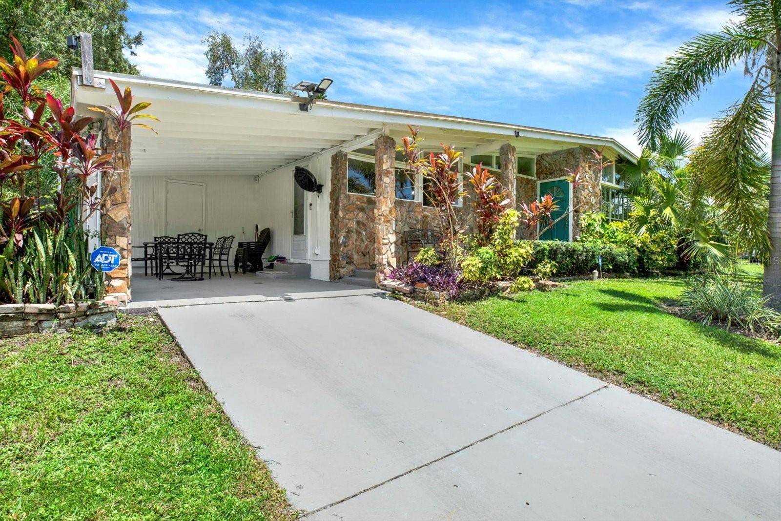 View TAMPA, FL 33610 house