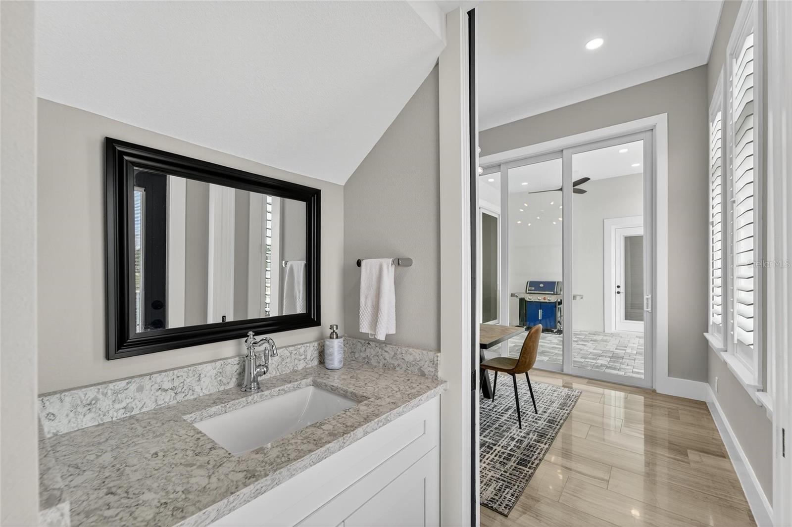 MIRABAY PH 2A-3 - Residential