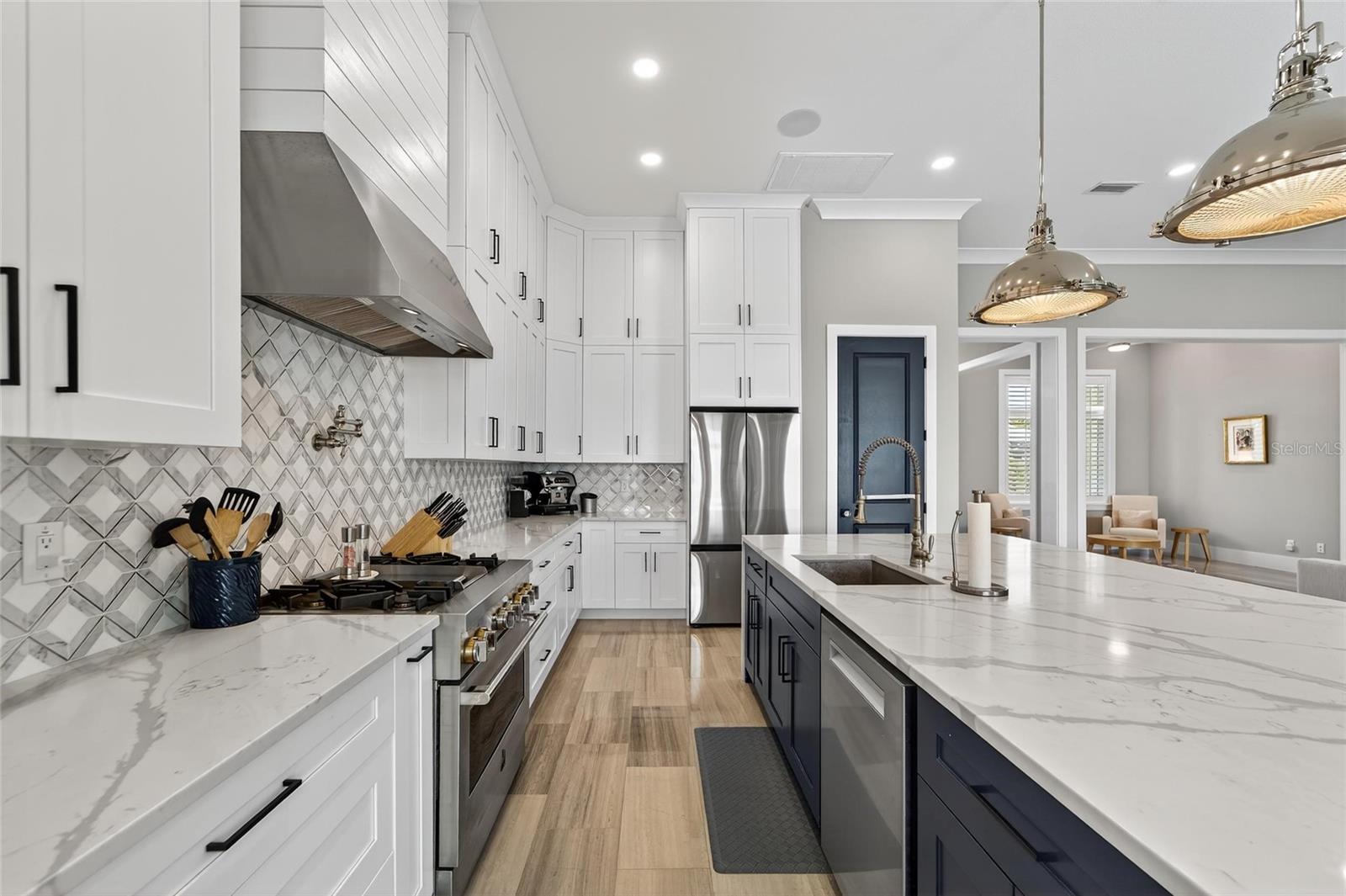 MIRABAY PH 2A-3 - Residential