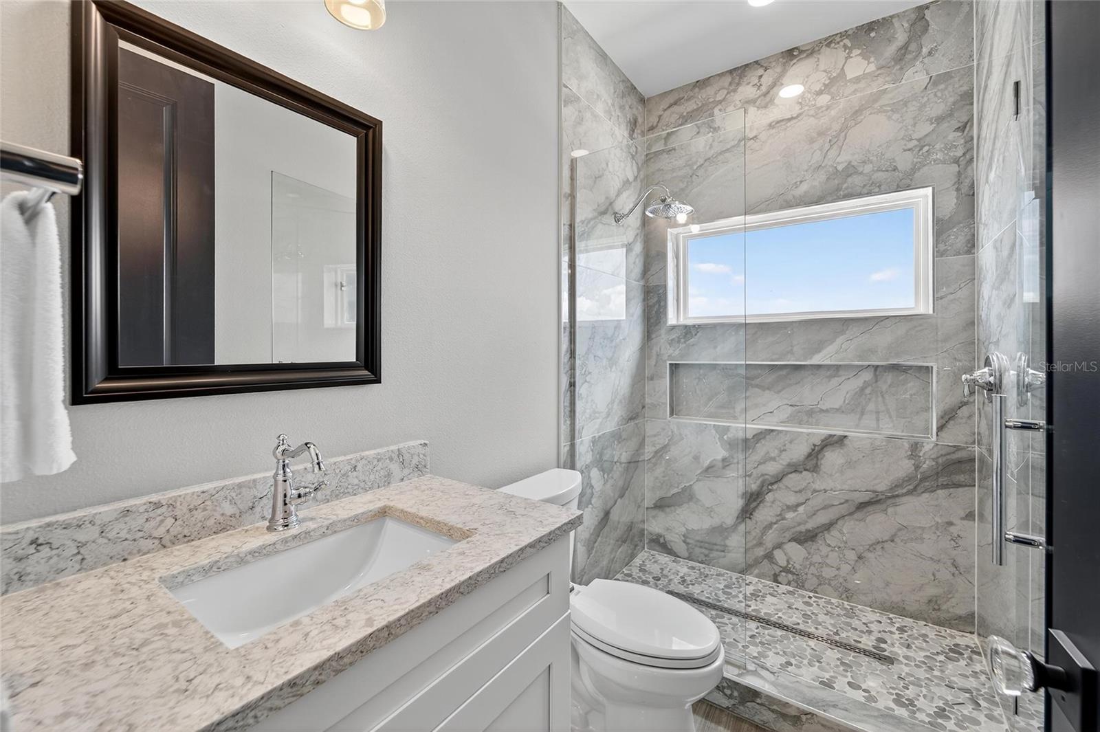 MIRABAY PH 2A-3 - Residential