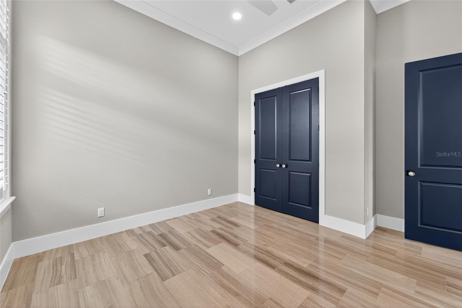 MIRABAY PH 2A-3 - Residential