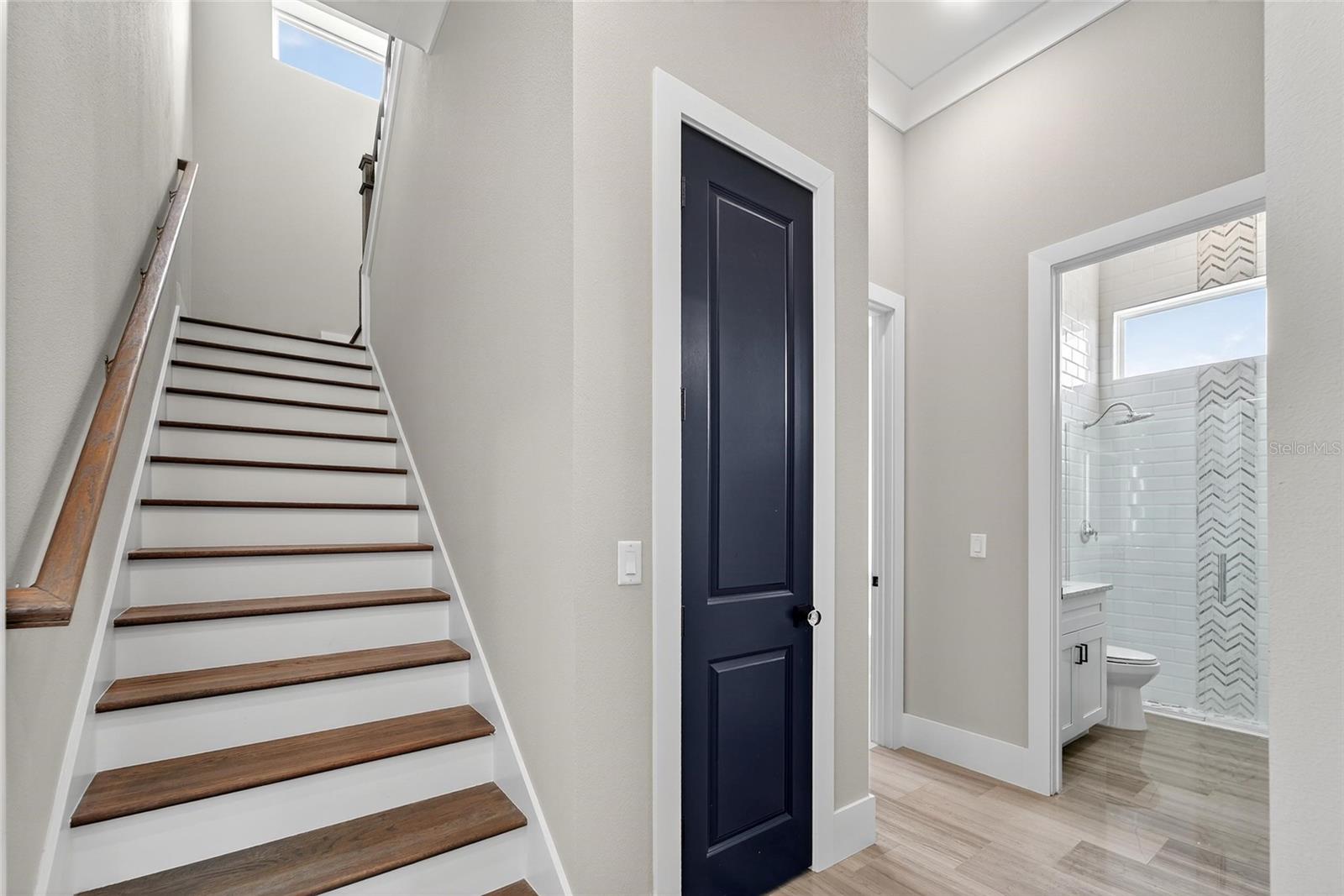 MIRABAY PH 2A-3 - Residential