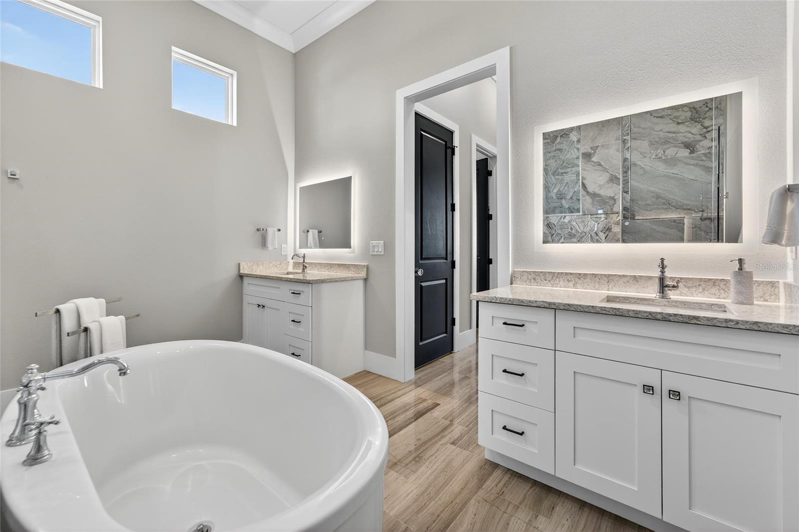 MIRABAY PH 2A-3 - Residential