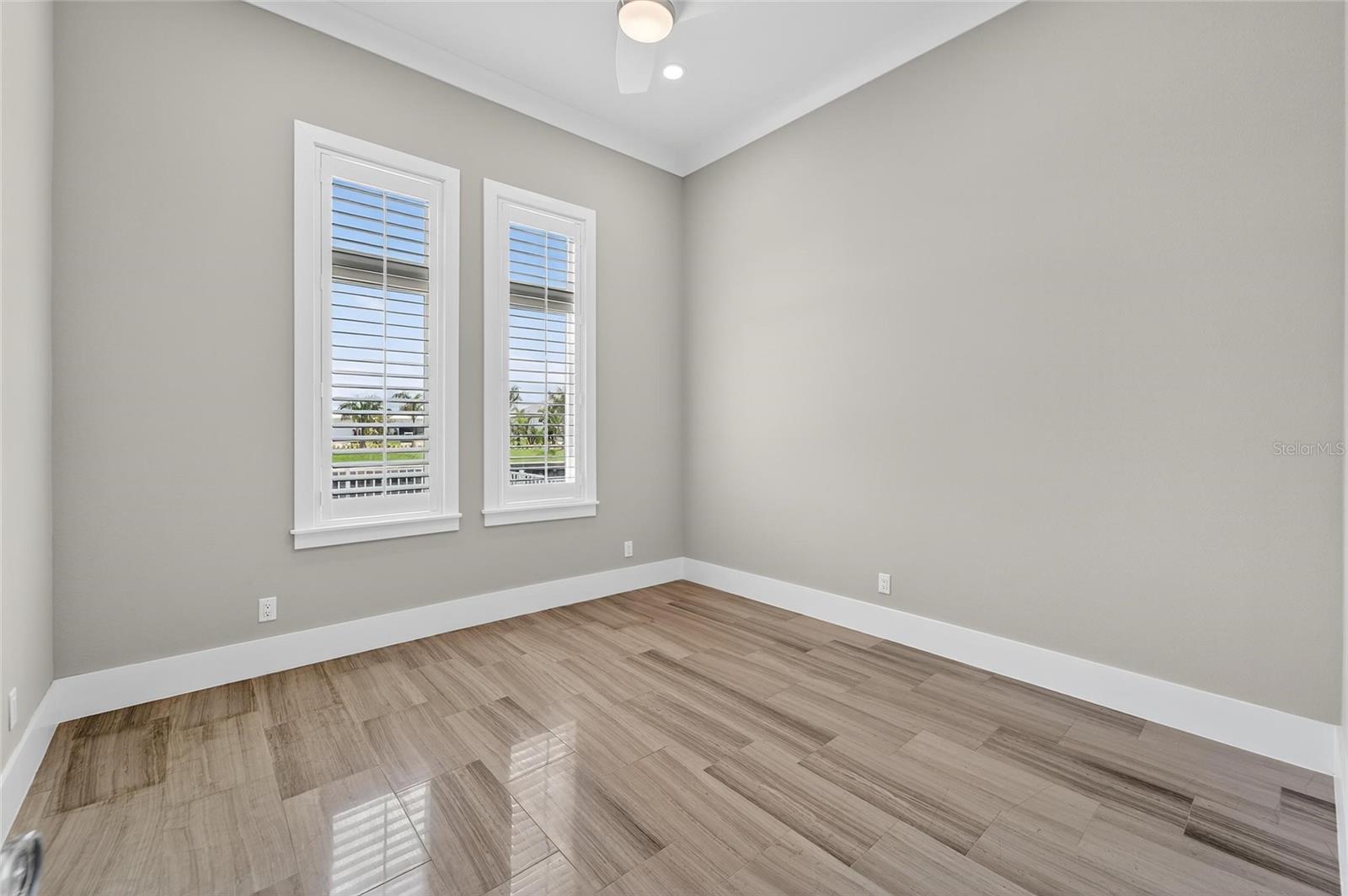 MIRABAY PH 2A-3 - Residential