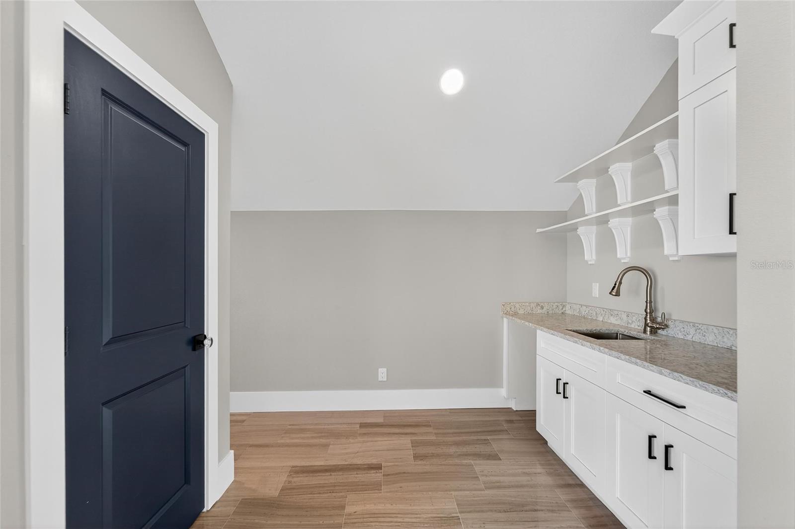 MIRABAY PH 2A-3 - Residential