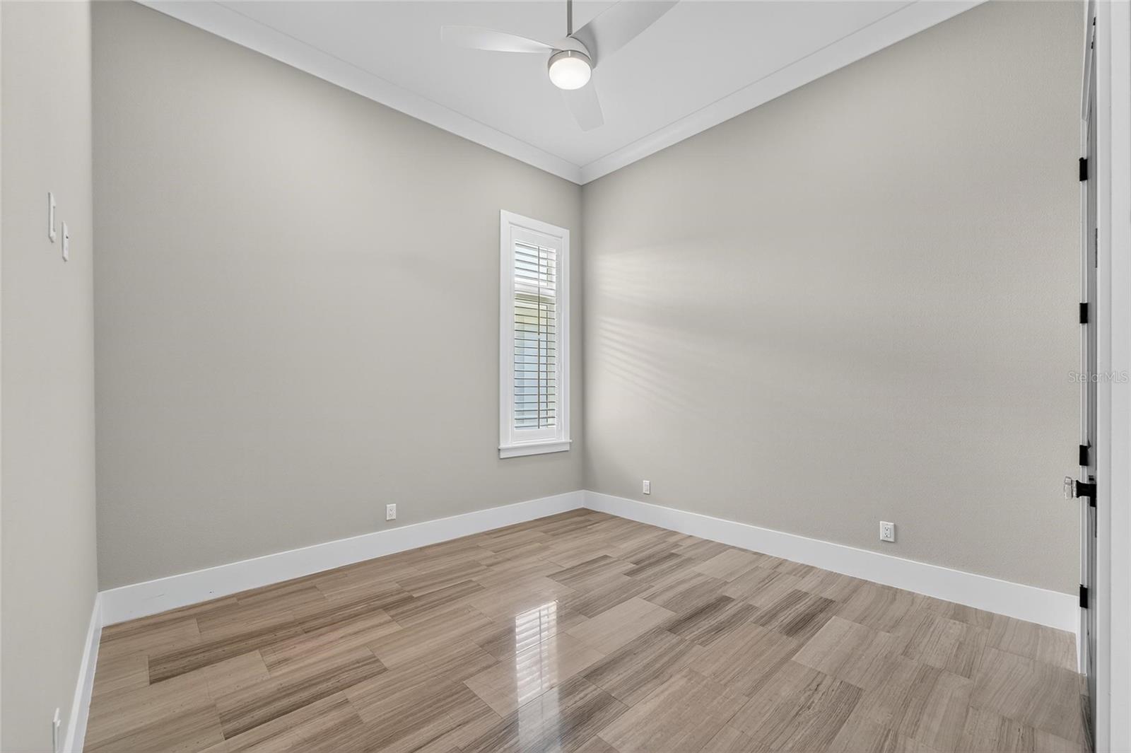 MIRABAY PH 2A-3 - Residential