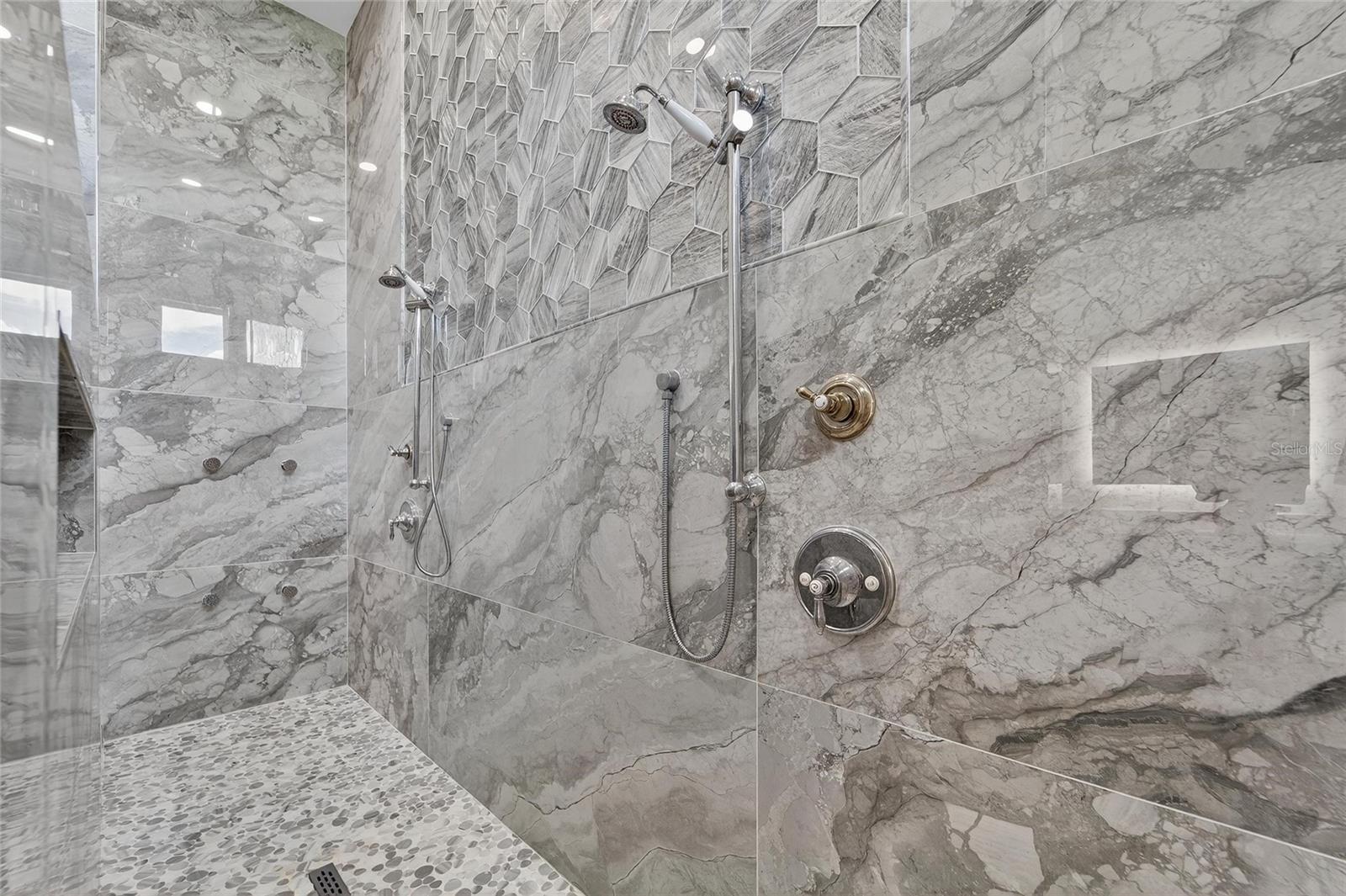 MIRABAY PH 2A-3 - Residential