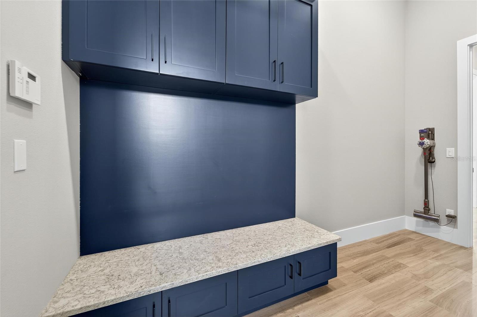 MIRABAY PH 2A-3 - Residential