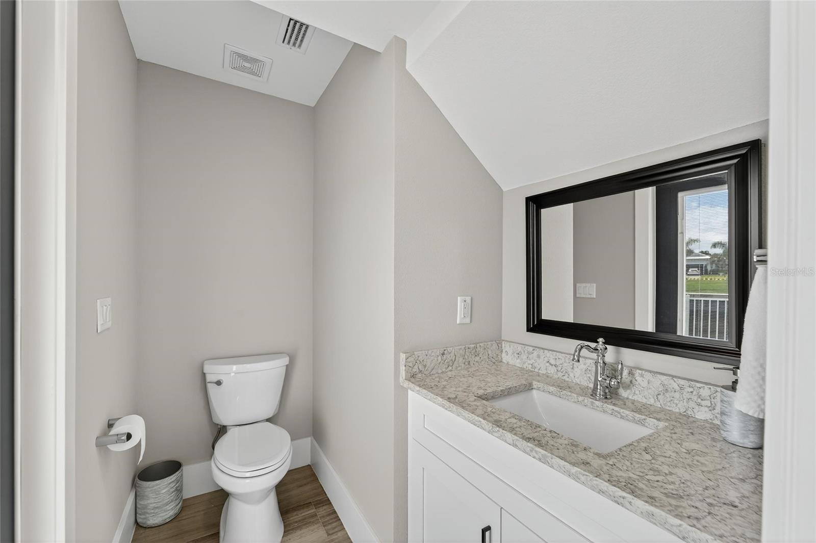 MIRABAY PH 2A-3 - Residential