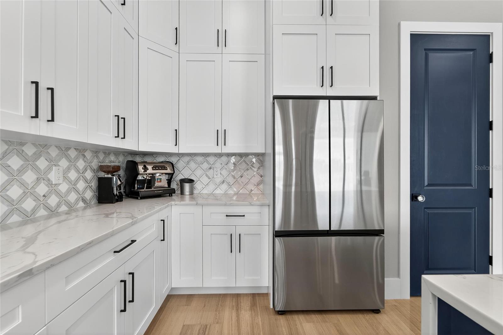 MIRABAY PH 2A-3 - Residential