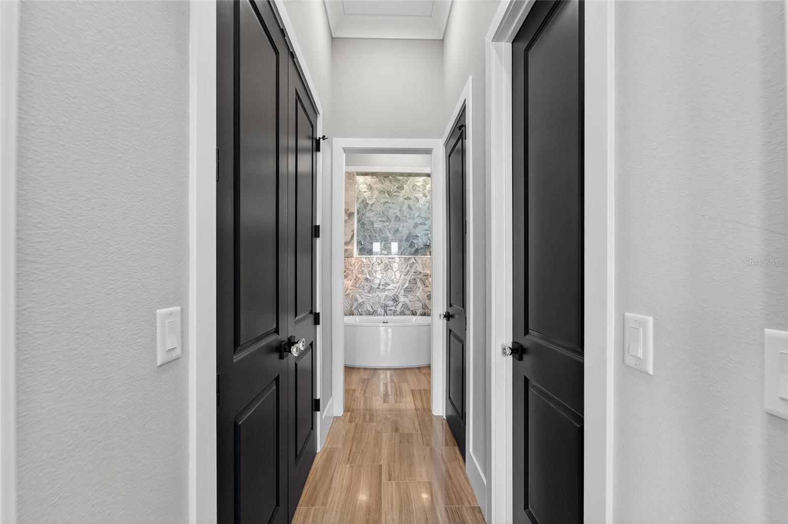 MIRABAY PH 2A-3 - Residential