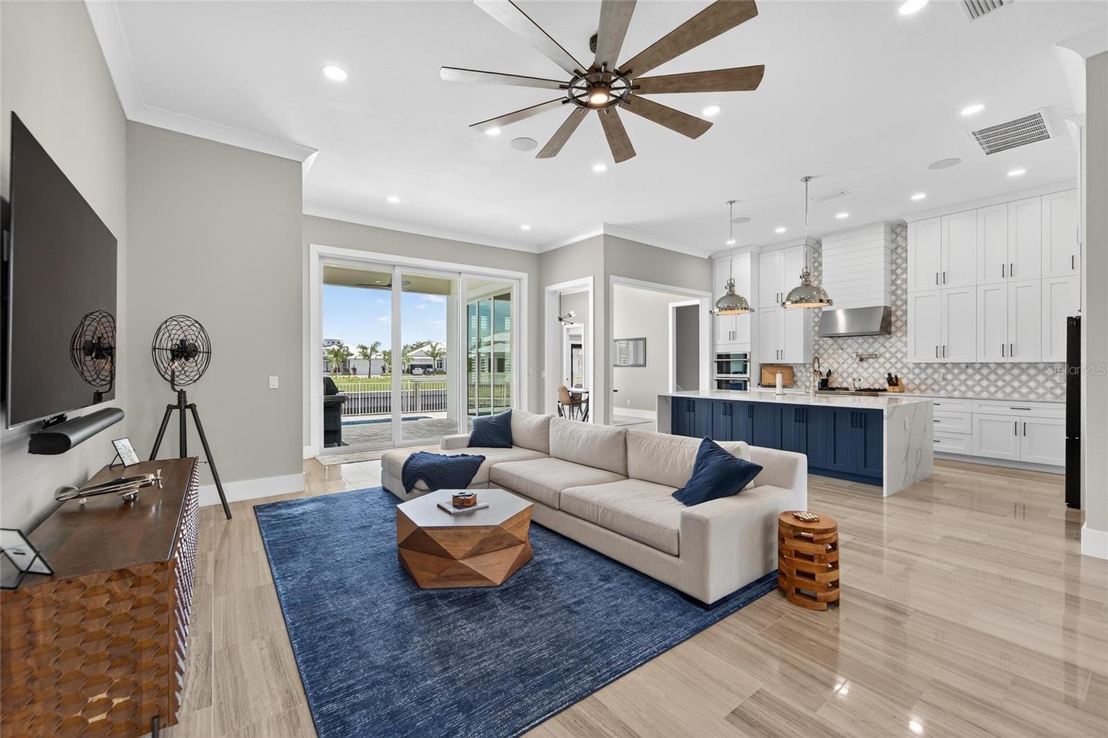 MIRABAY PH 2A-3 - Residential