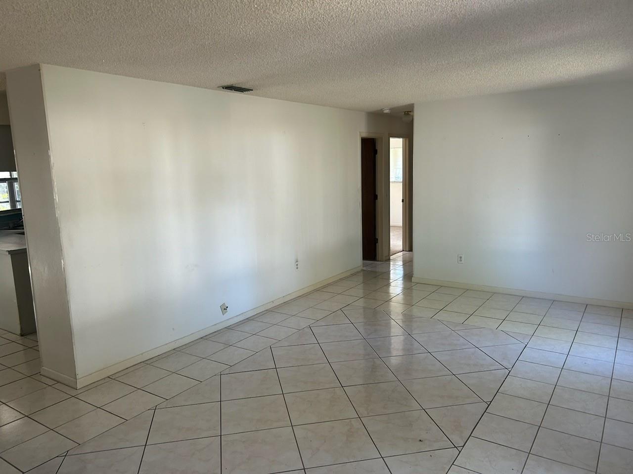 DELTONA LAKES UNIT 32 - Residential