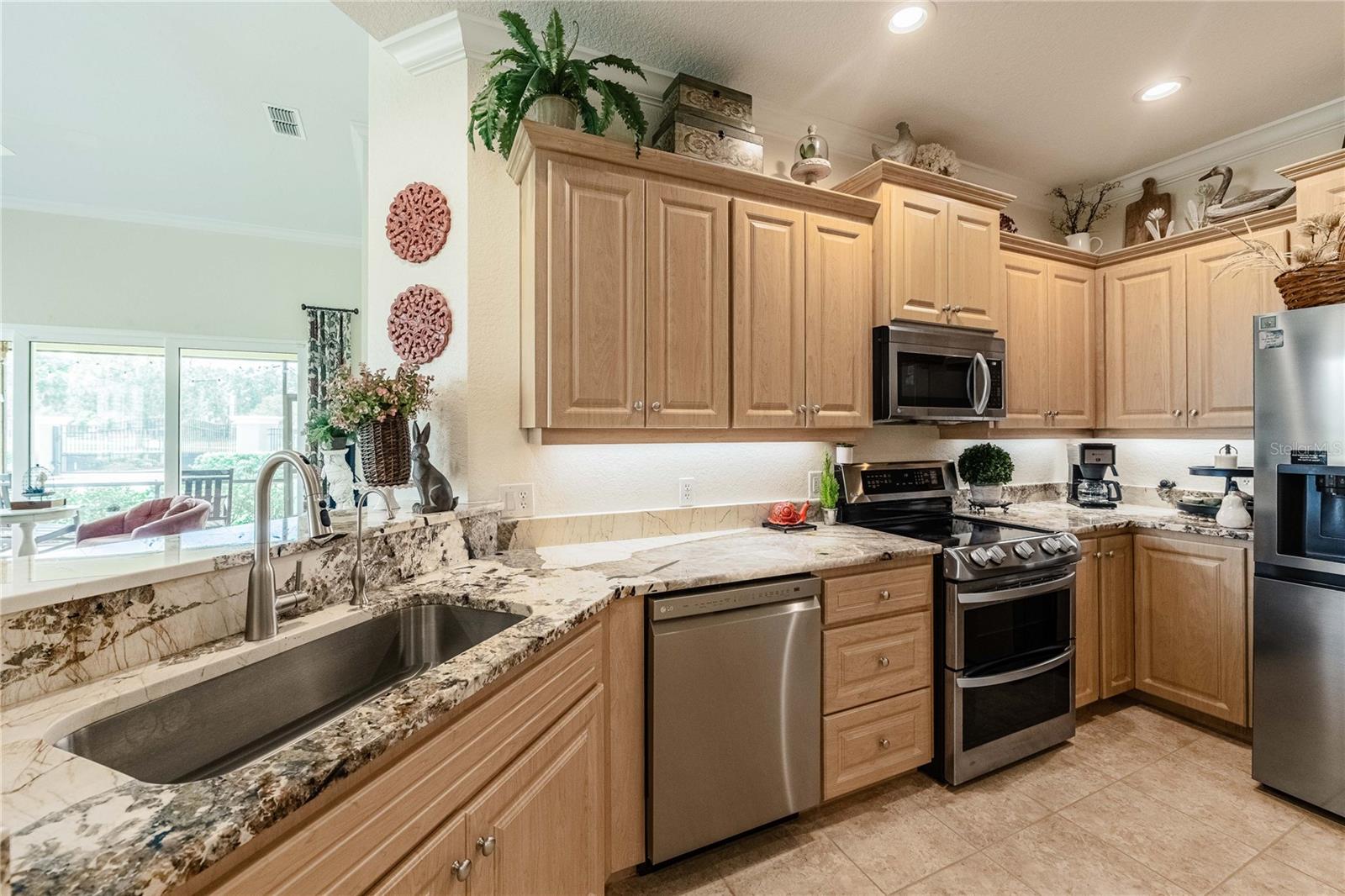 3019 MISSION LAKES DRIVE