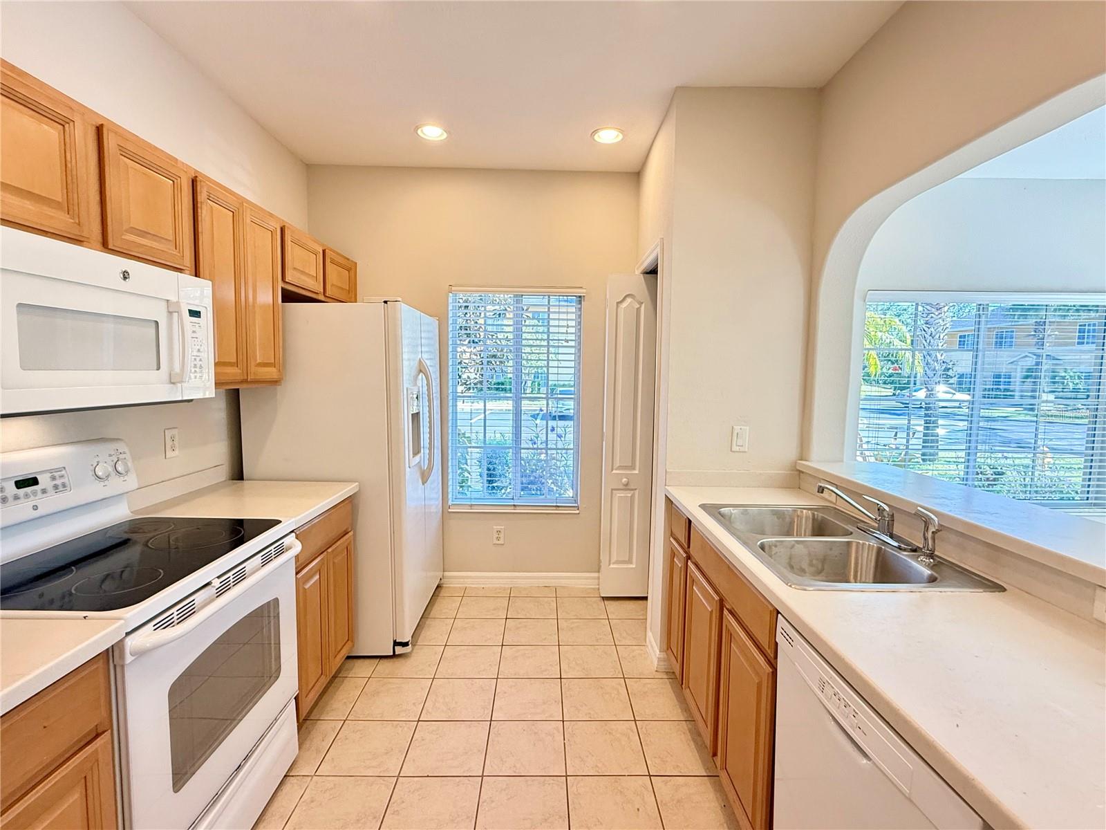 STONEYWOOD COVE - Residential Lease