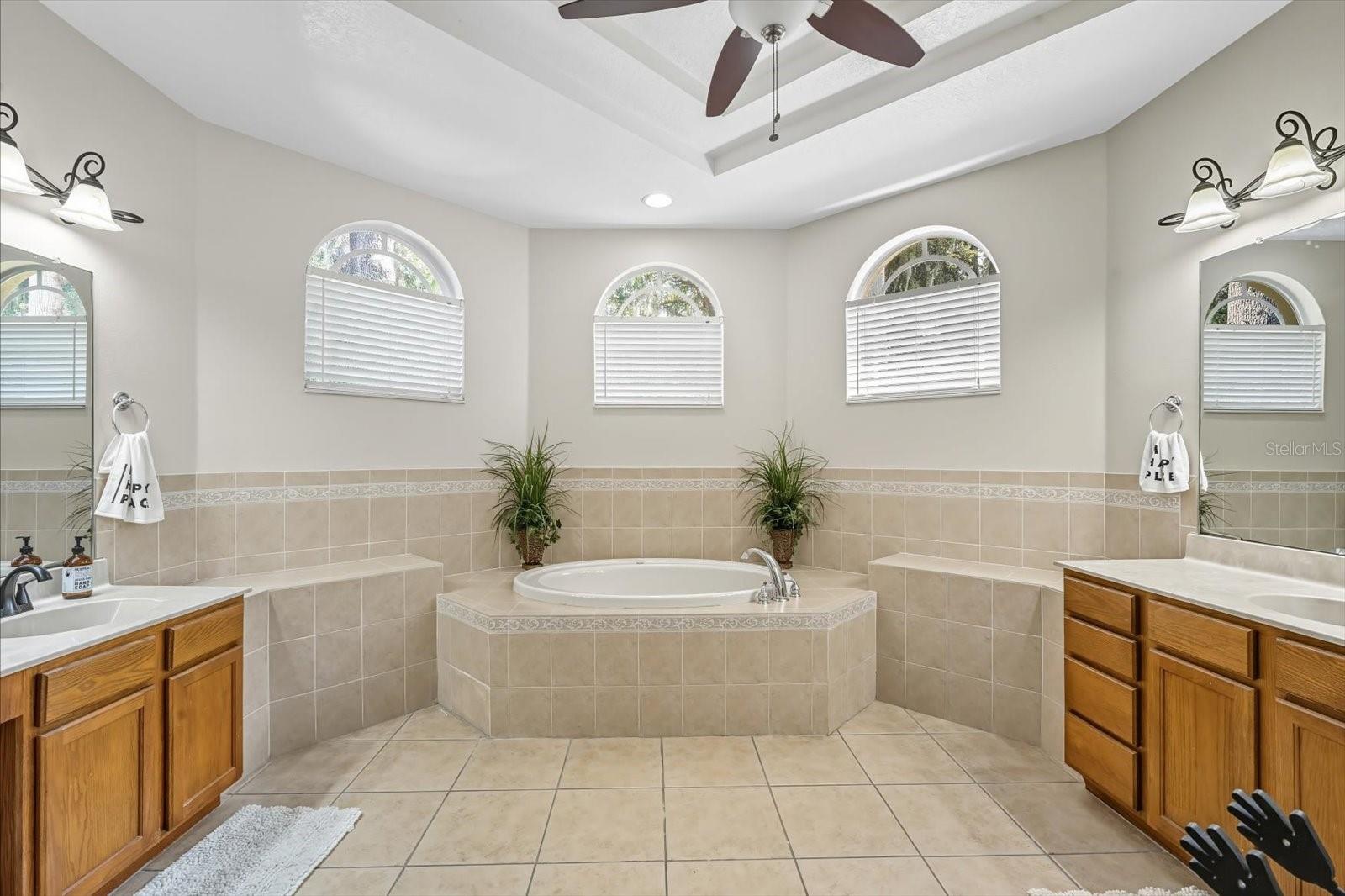FISHHAWK RANCH PH 2 PRCL - Residential