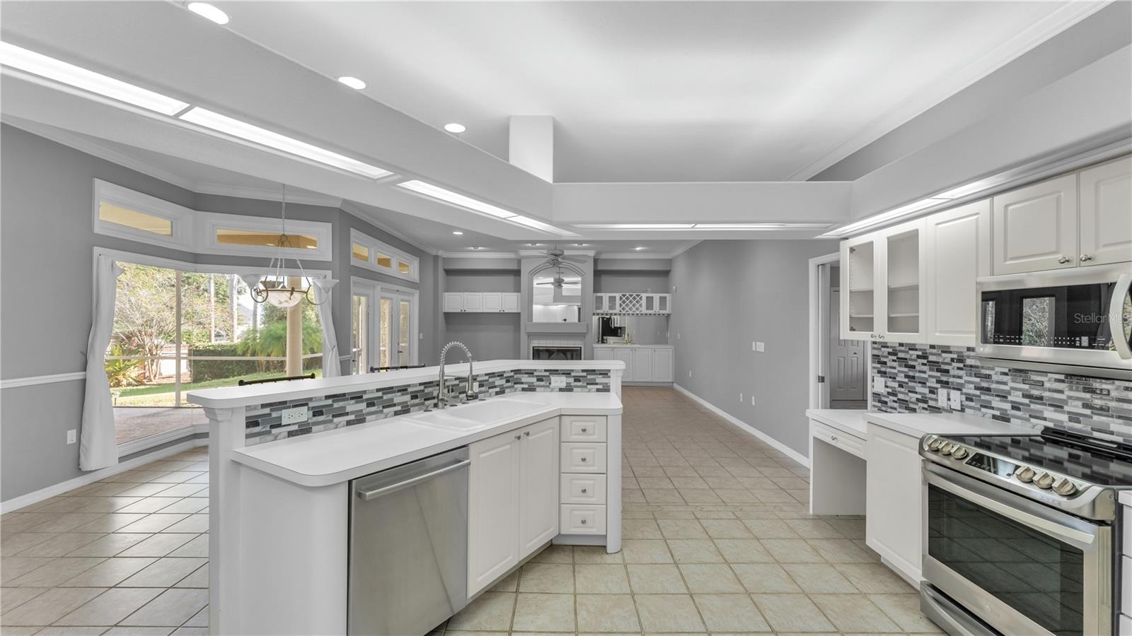 HAMILTON PLACE - Residential