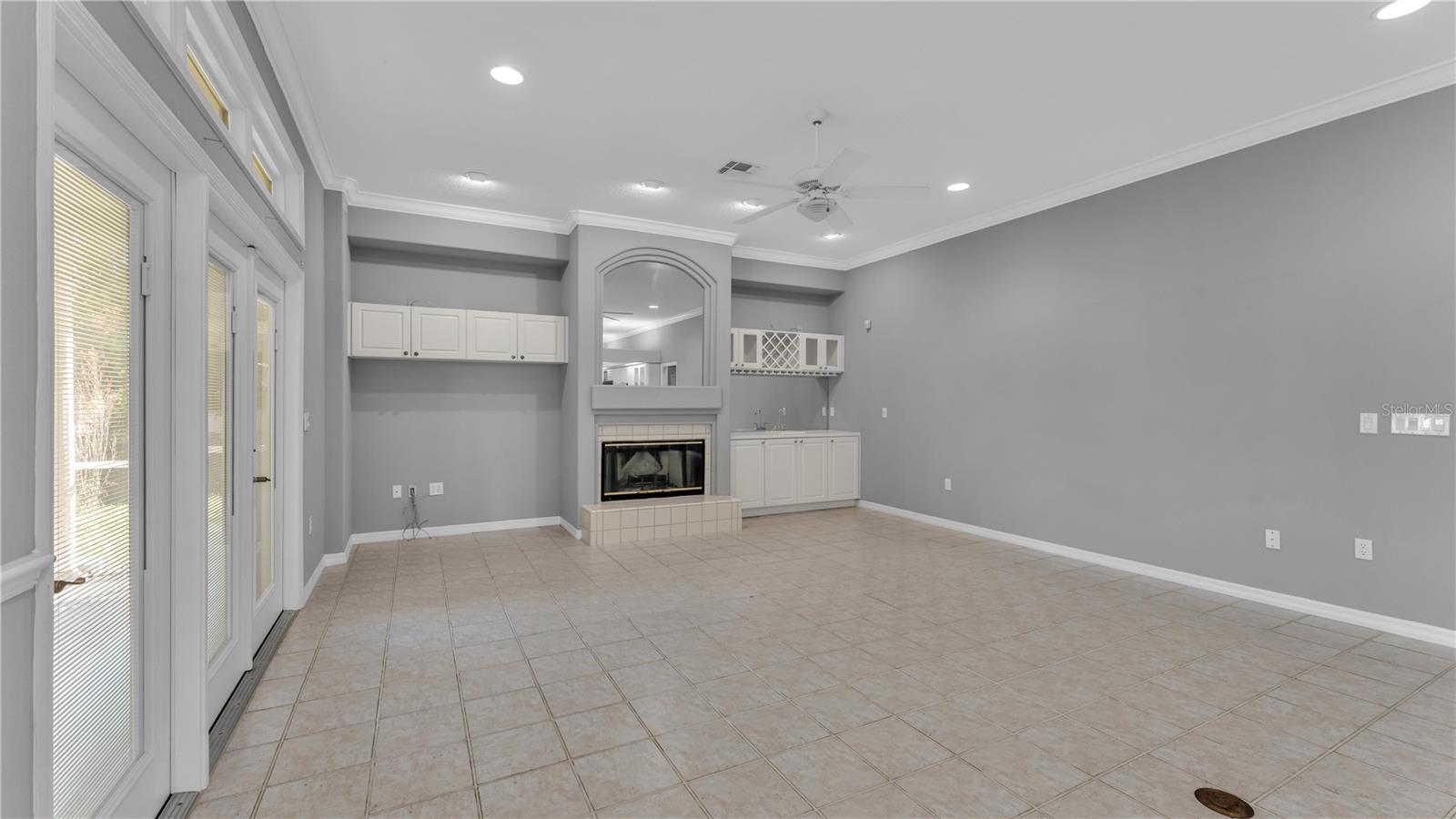 HAMILTON PLACE - Residential