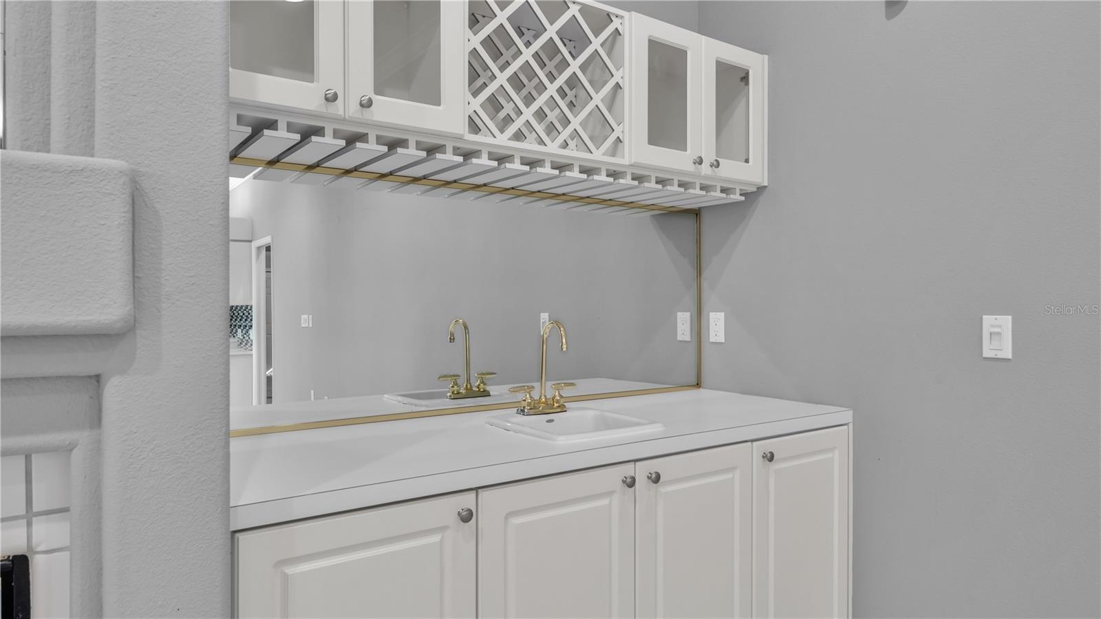 HAMILTON PLACE - Residential