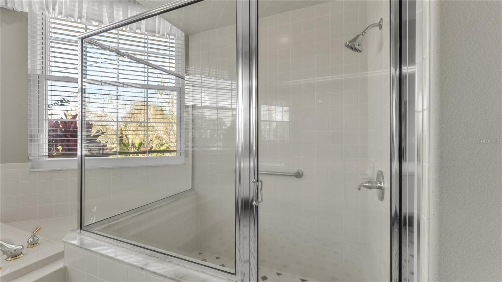 HAMILTON PLACE - Residential