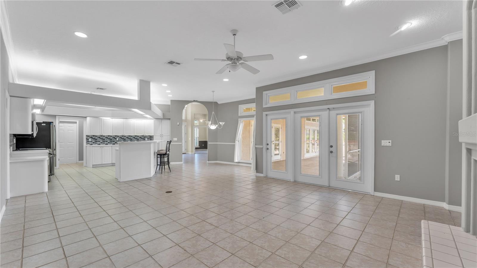 HAMILTON PLACE - Residential