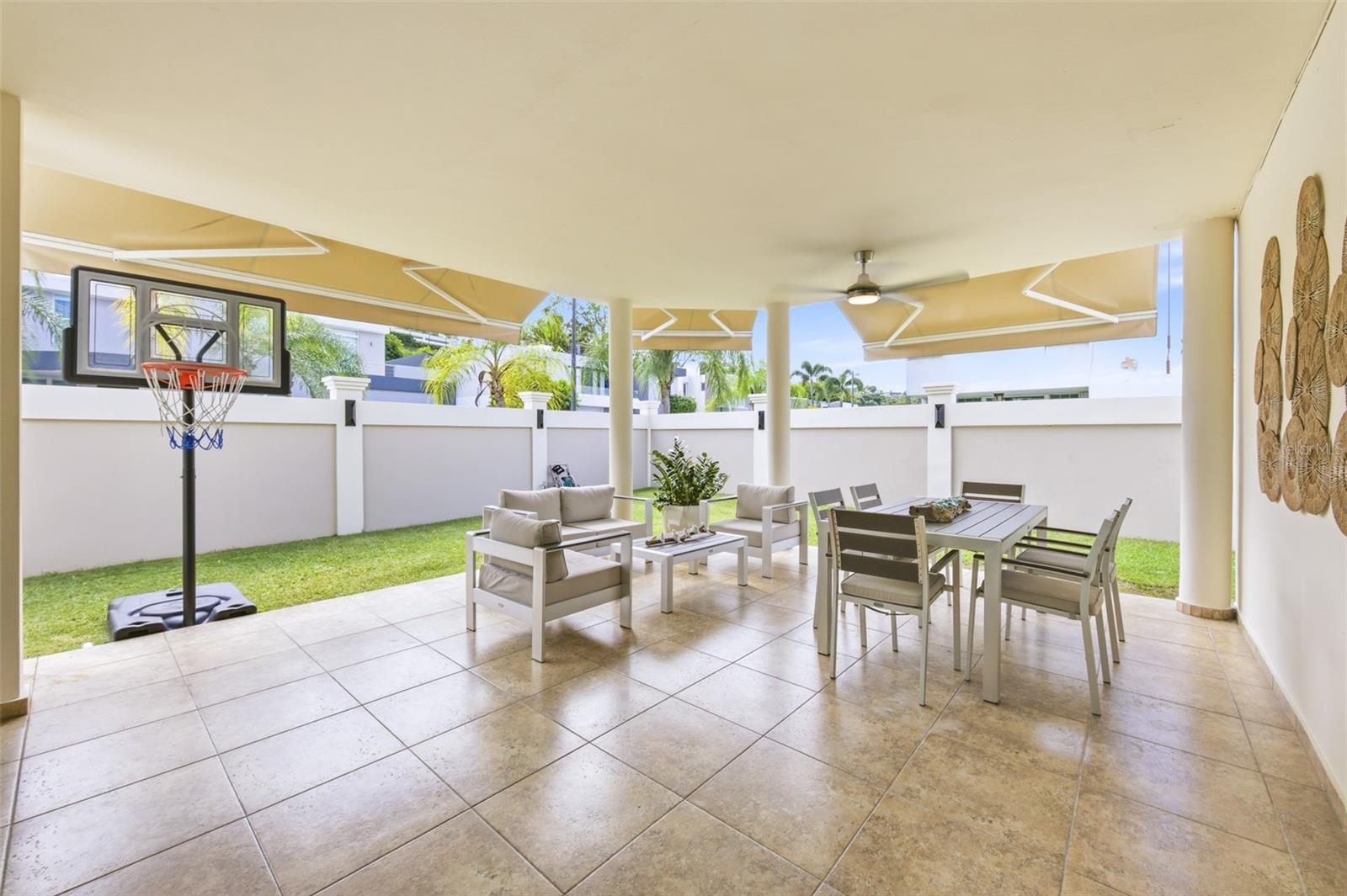 LAS FLORES DE MONTEHIDRA - Residential