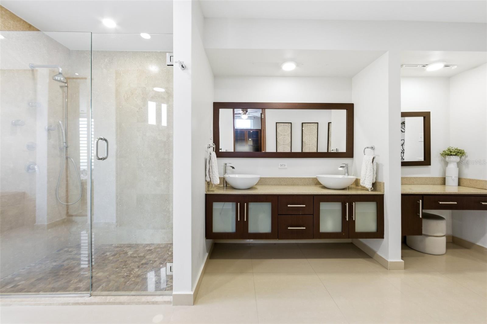 LAS FLORES DE MONTEHIDRA - Residential