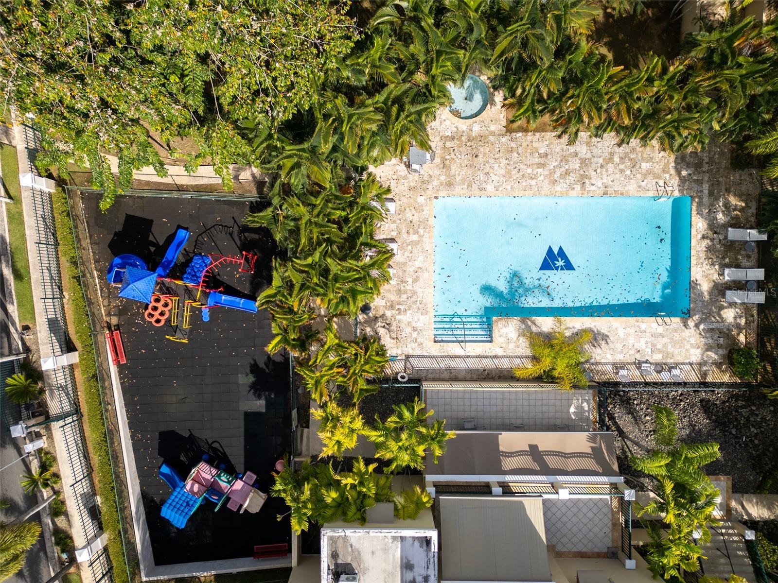 LAS FLORES DE MONTEHIDRA - Residential